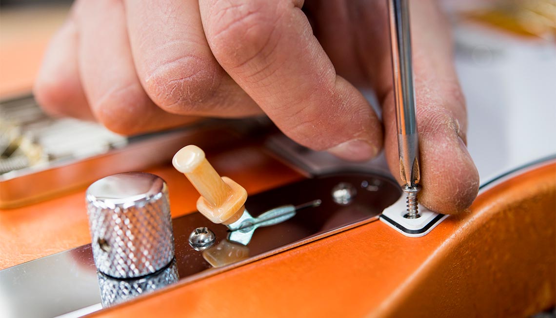 Customisation de guitares par Eddy Gillon